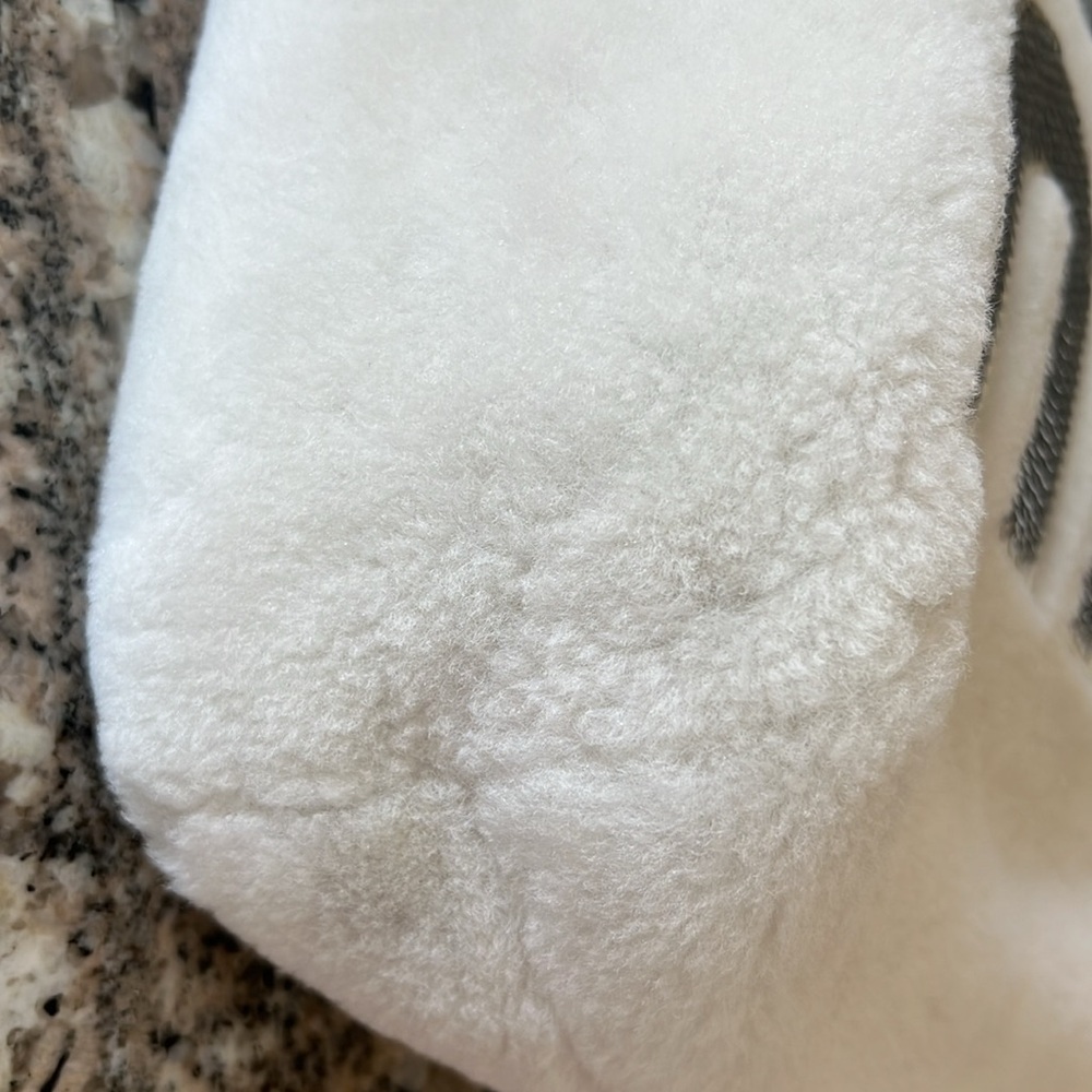 Miu Miu Wool Fur Seqiun Logo Bag - Picture 9 of 16